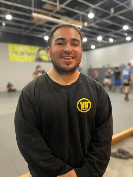 Coach Omar Contreras, instructor