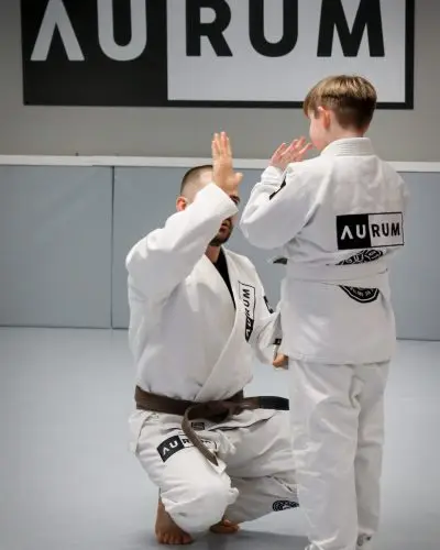 Rolling during a Jiu-Jitsu class