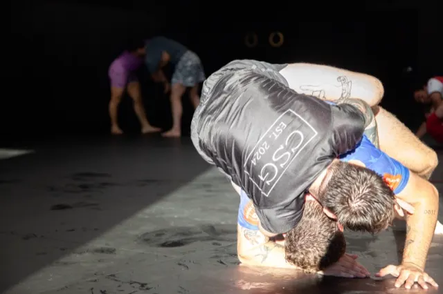 Scramble during a no-gi sparring round