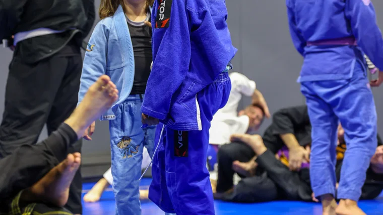 Youth Class (Ages 9–13)
