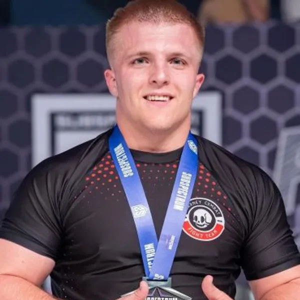 Garret Kluthe, Blue Belt · Amateur MMA