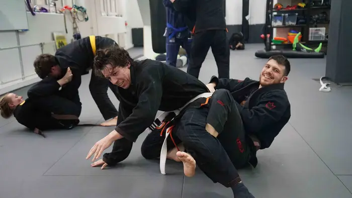 Brazilian Jiu-Jitsu Training im Gi bei Team Laurien & Alex in München