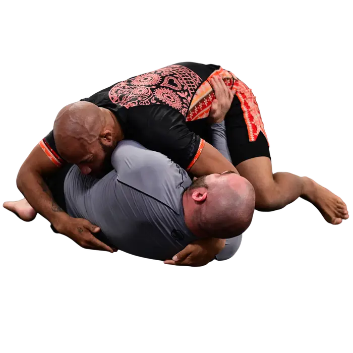 Live rolling during an all-levels No-Gi class