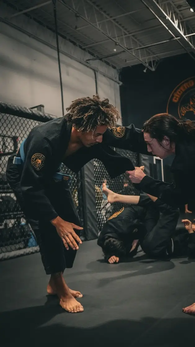 Échange technique sur le tatami à Triangle Nation