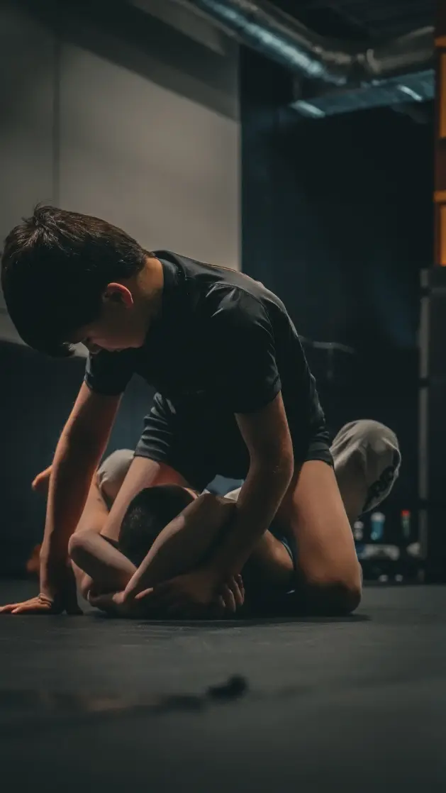 Entraînement de grappling à Triangle Nation